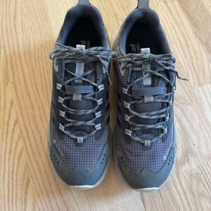 Mens Merrel Hiking sneaker